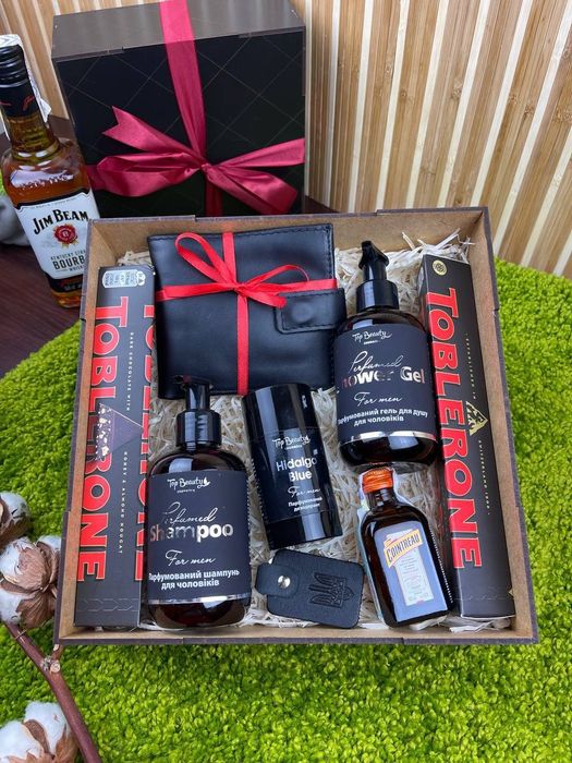 Подарунковий романтичний Бокс для коханого чоловіка