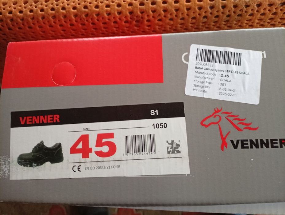 Продам нове робоче взуття.