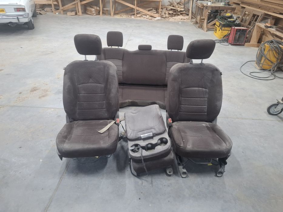 Dodge ram 1500 Fotele,tapicerki itd.