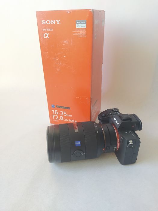 Об'єктив Sony SAL1635Z2 16-35mm f/2,8 SSM II також є адап. на E-mount