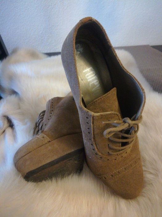 Sapatos senhora N36