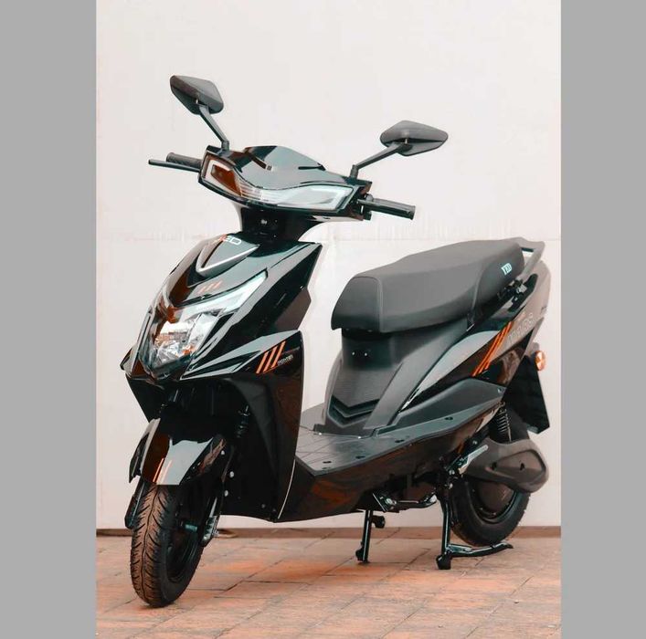 Wynajem skuterów elektrycznych - łatwe ładowanie -wyjmowana bateria/ Оренда електроскутерів / Electric scooter easy battery charge in apt