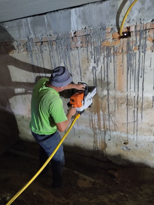 Демонтаж різка бетона