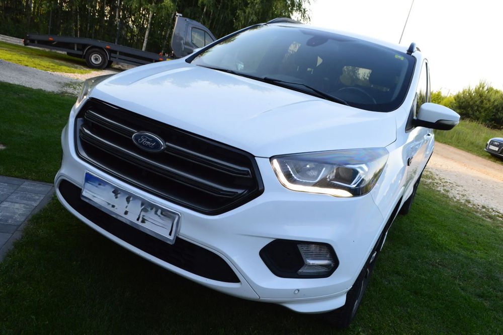 Ford Kuga 2.0 TDCi 180Km, ST-Line, Alusy, Navi, PDC, DRL