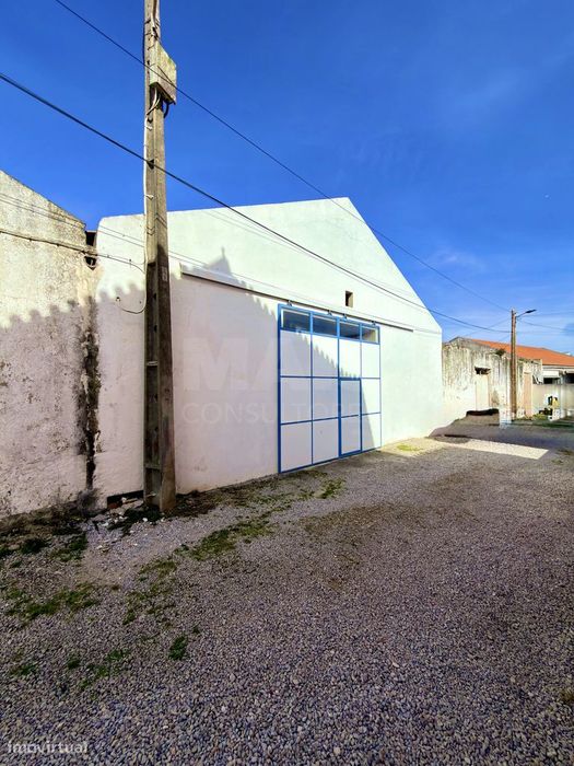 ARMAZÉM | 220 m² | Centro de Peniche