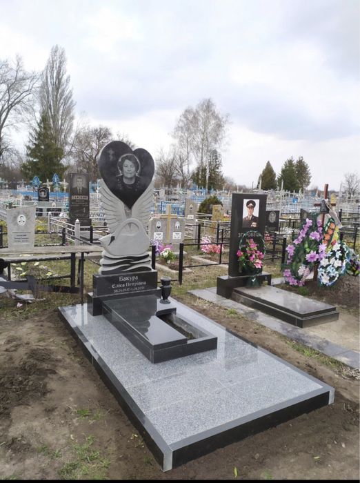 Пам‘ятники, гранітні вироби, бетонна плитка в Яготині