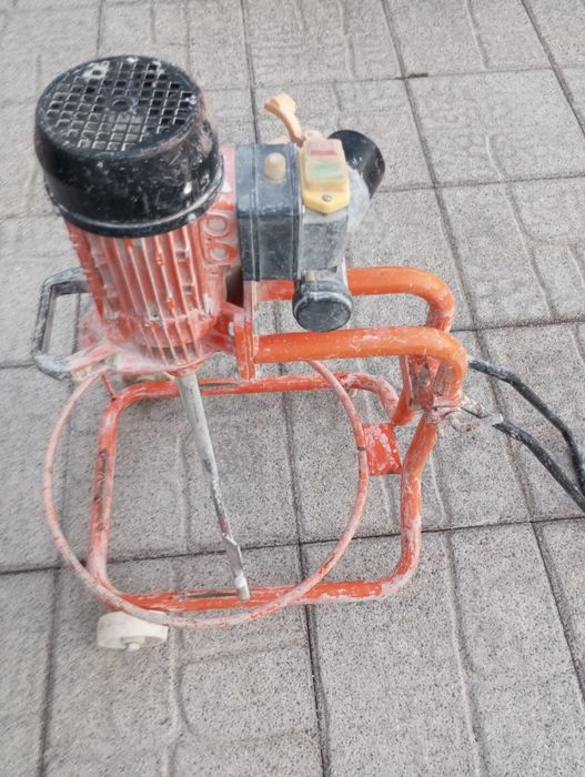 Vendo misturador de argamassa e cola