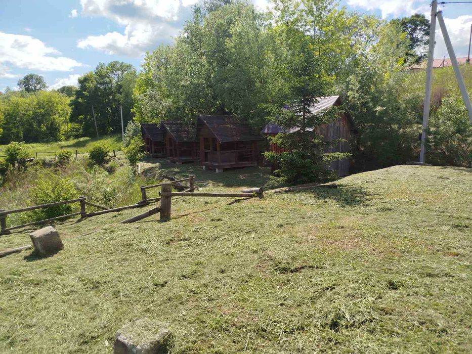 Продається земельна ділянка під бізнес чи житло центр Села