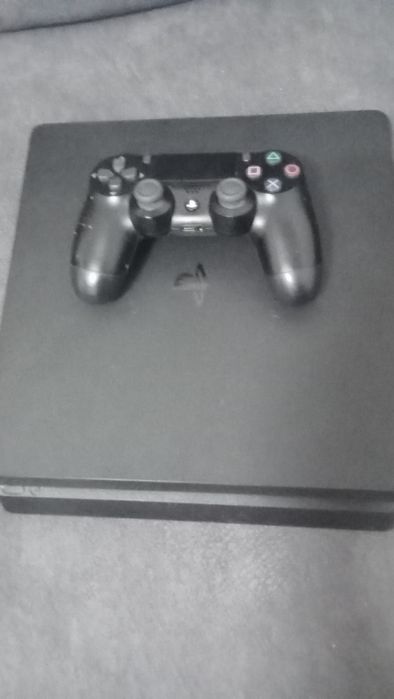 PlayStation 4 1TB