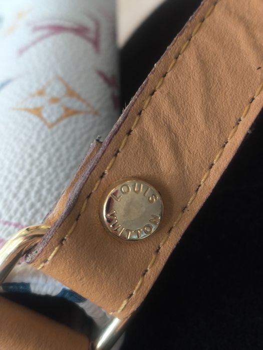Louiss Vuitton multicolor biala