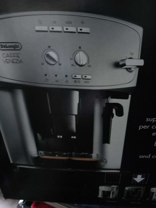 Ekspres do kawy DeLonghi ESAM2600