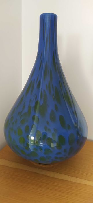 Vaso decorativo em vidro - Loja do Gato Preto