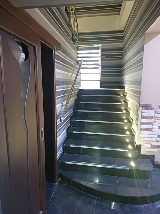 Продам  дом  Каменское возле  соснового леса  190000$