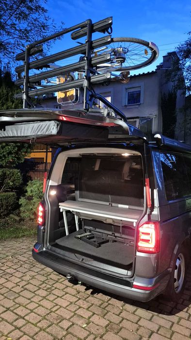 Podporki silownikow klapy bagaznika VW T6 T5 T4 California Multivan