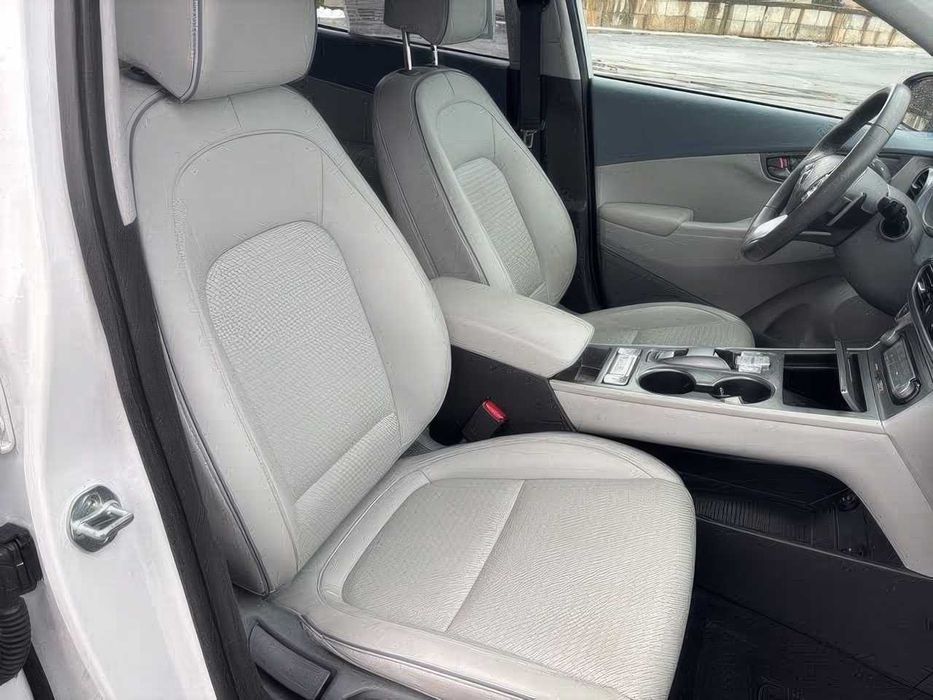 Hyundai Kona Electric Limited      2021