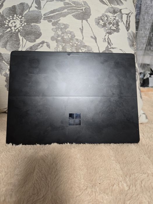 Преміальний Microsoft Surface Pro X LTE 8/128GB