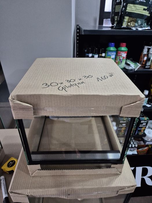 Terrarium 30x30x30 (gilotyna)