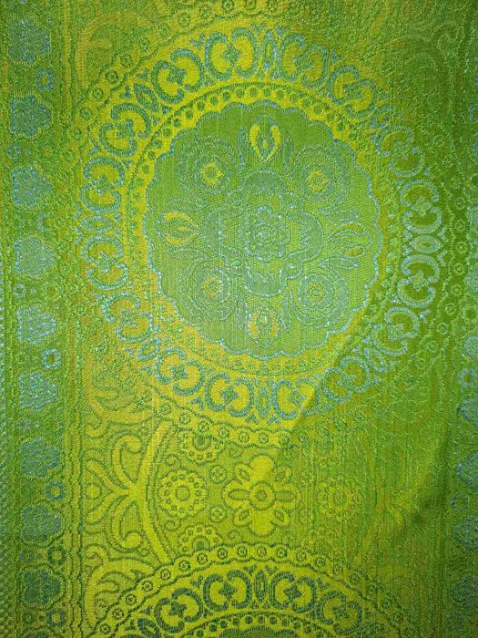 Красивая салатово-голубая скатерть. 160*118см.