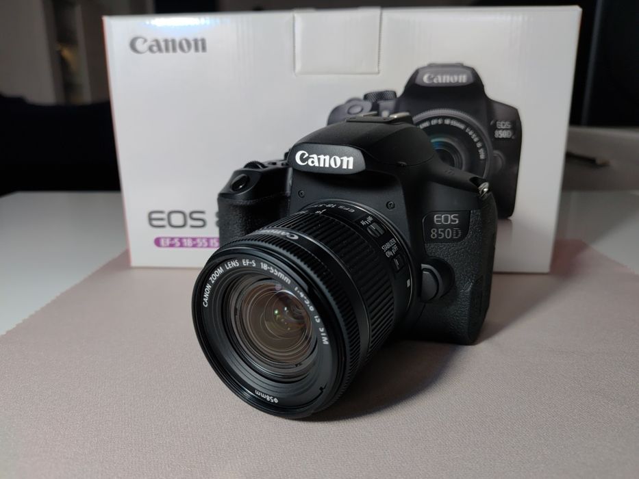 Canon EOS 850D + EF-S 18-55mm IS STM kit, bdb stan, 15–20k migawka