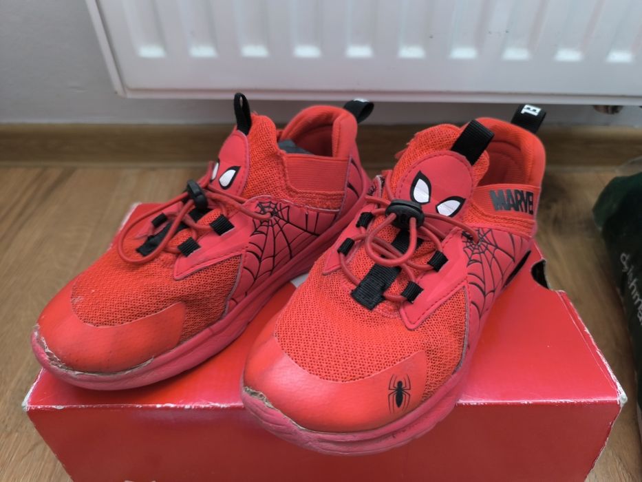 Buty sportowe Spider-Man roz.32