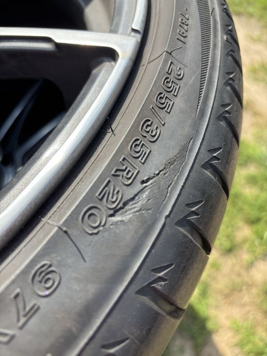 Opony letnie 255/35 R20 Firestone Roadhawk