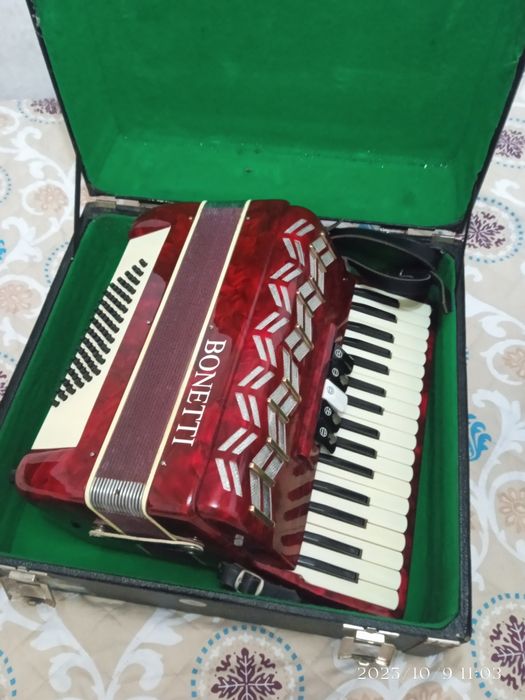 Acordeom  com caixa