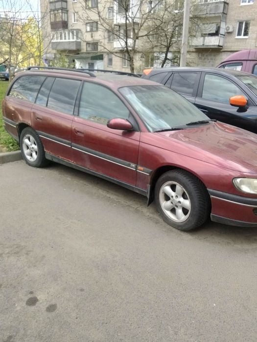 Автомобіль опель