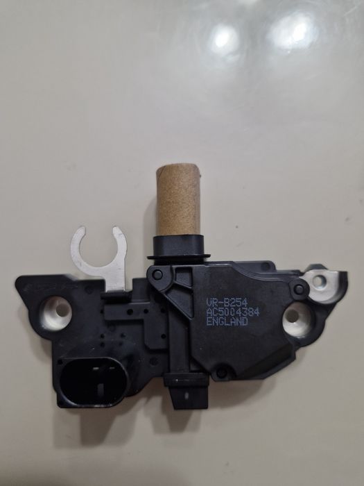 Реле зарядки генератора Bosch Шкода Тур