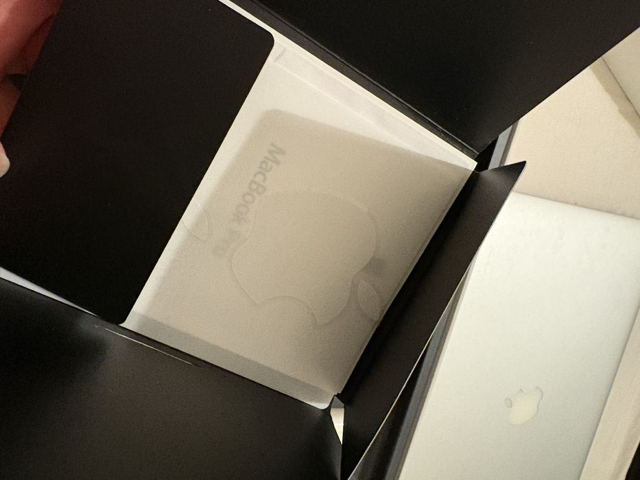 MacBook Pro 15” Retina (A1398) – Para Peças / Sem Board