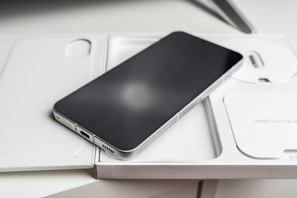 Nothing Phone (2) White / Biały 12/256GB - gwarancja