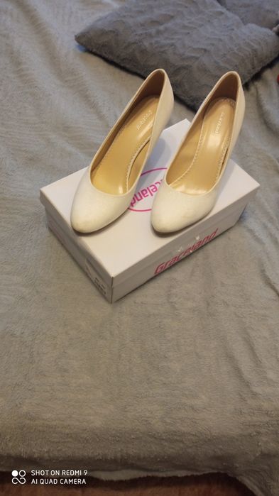 Buty ślubne, białe 39, czółenka