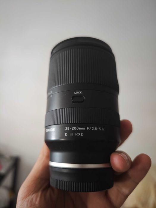 Sony a7 III (1500 disparos) + Tamron 28-200 2.8-5.6 + Samyang 85 1.4 AF