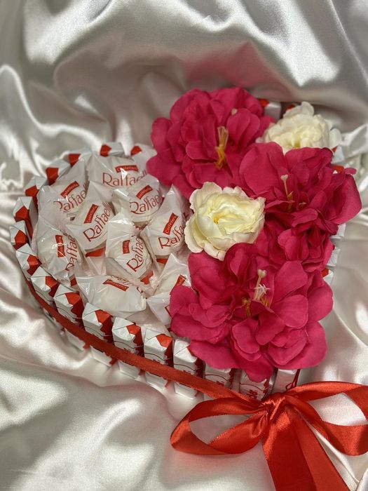 Солодкий букет із квітами