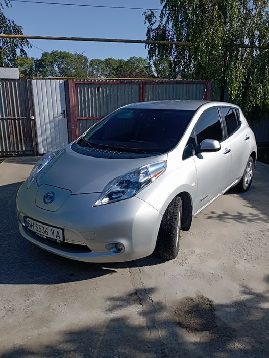 Продам Nissan leaf _ 50 кВт!!!