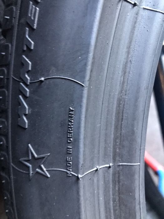 275/35/20+245/40/20 R20 Pirelli SottoZero 240 RSC 4шт зима