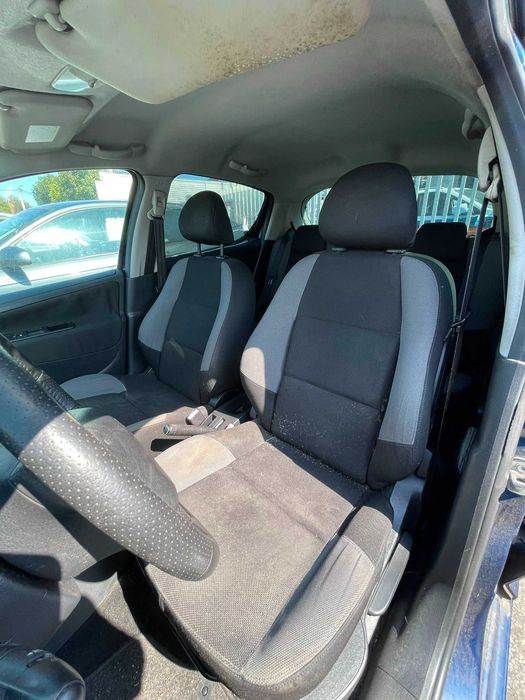 Peugeot 207 para peças