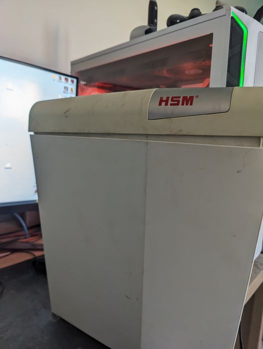 Niszczarka Shredstar S5 sprawna