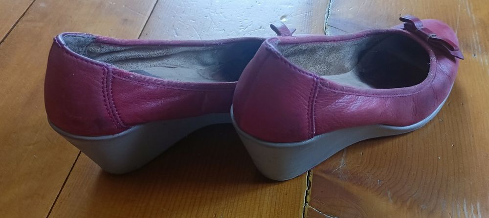 Czerwone buty Lasocki