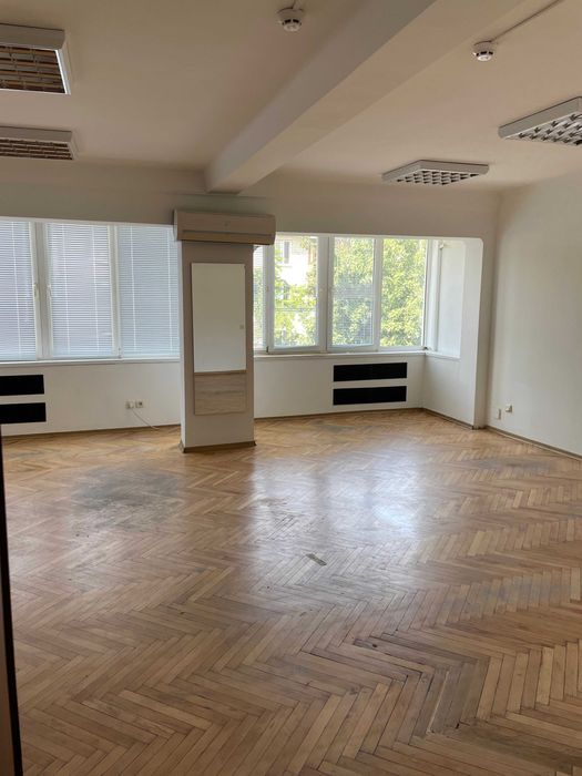 Здам офіс 50 м2, вул. Тампере 11А, Дарницька площа. Власник.