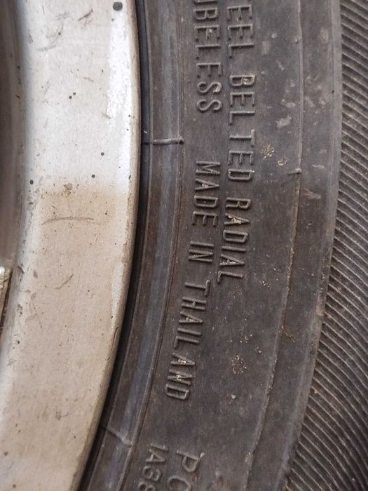 диски колісні Alfa Romeo з гумою