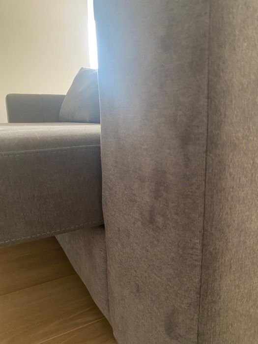 Sofá chaise longue cinzento confortável