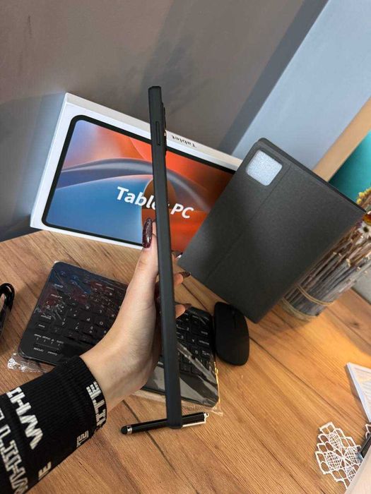 Новый планшет на 256 Гб полный комплект