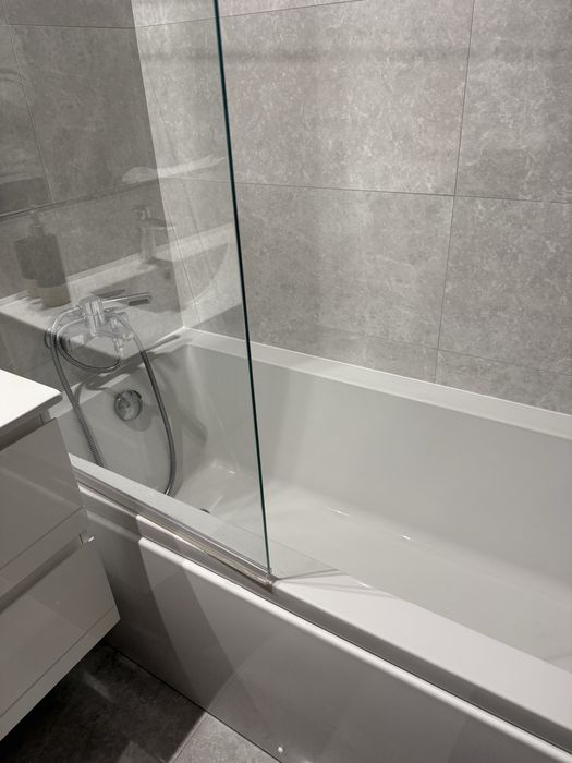 Banheira Sanidusa 170x70 como nova com vidro