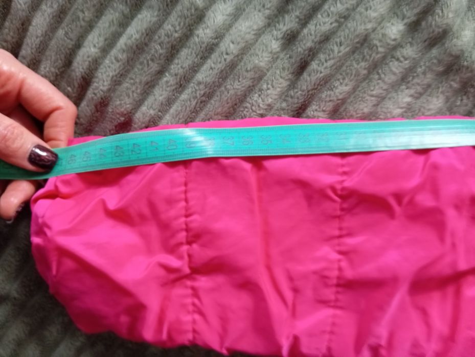 Дитяча парка для дівчинки