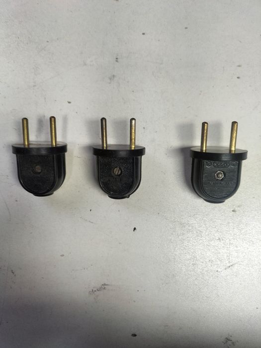 Stare wtyczki elektryczne