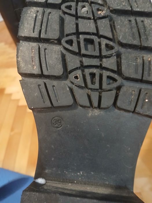 Зимові шкіряні чоботи