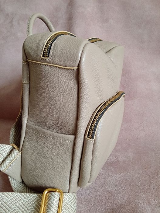 Кожаный женский рюкзак полностью ручная работа