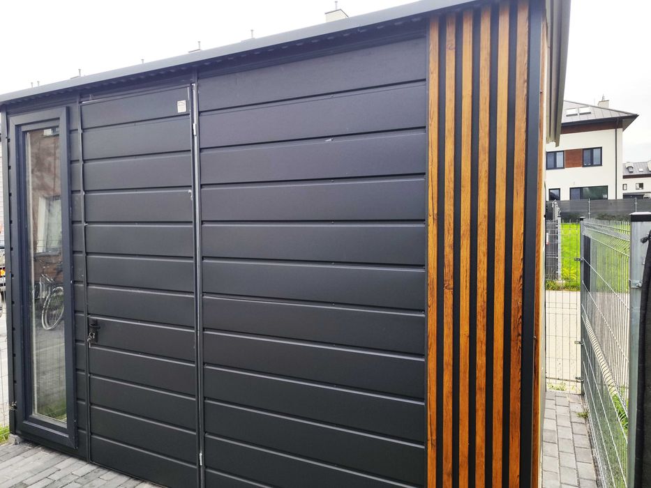 Nowoczesny Domek Ogrodowy z Lamelami