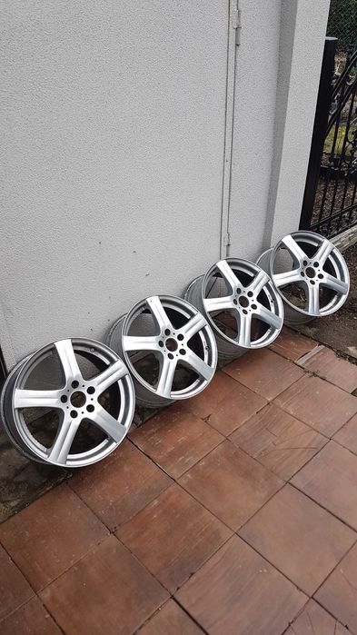 Felgi aluminiowe enzo R17 Piękny stan