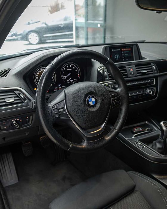 BMW - BMW 118i SPORT